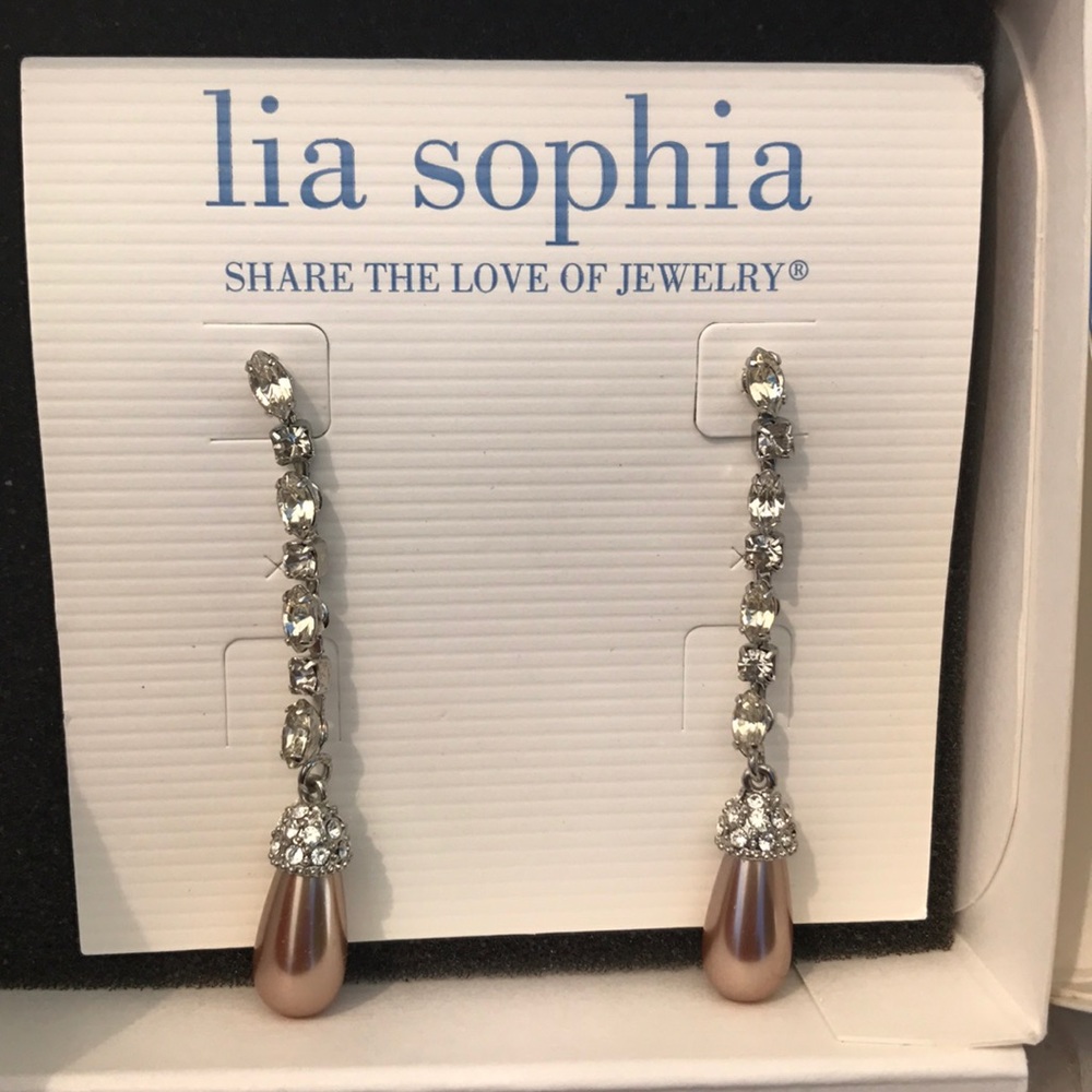 Lia Sophia amazing bling earring